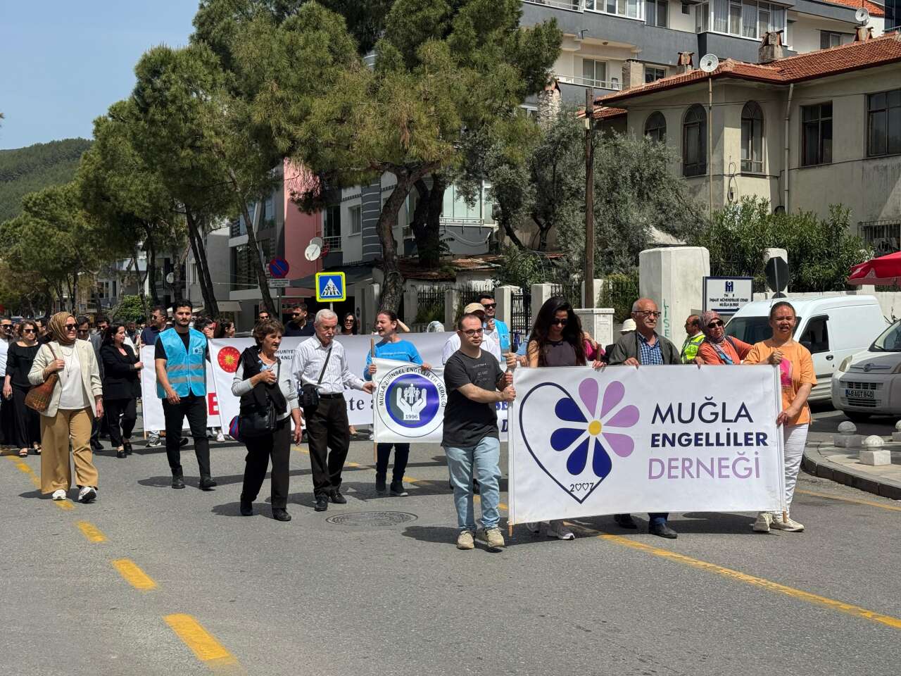 Muğla'da Engelliler Haftası Kutlamaları Renkli Görüntülere Sahne Oldu 8